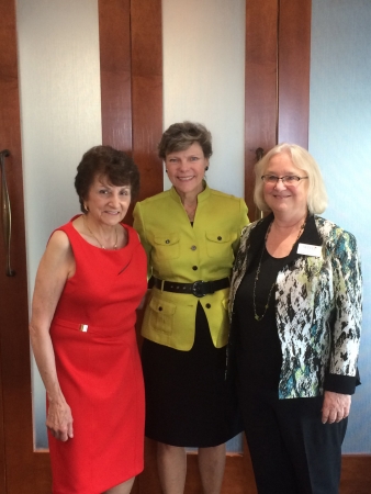 Former WFYI Board Chair Yvonne Shaheen and Board Member Brenda Horn with NPR's Cokie Roberts