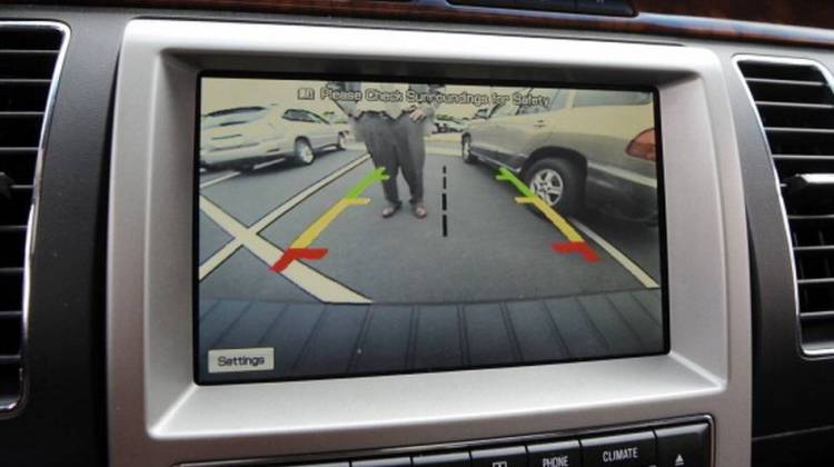 Feds Will Require Rear-View Cameras On Vehicles In 2018 