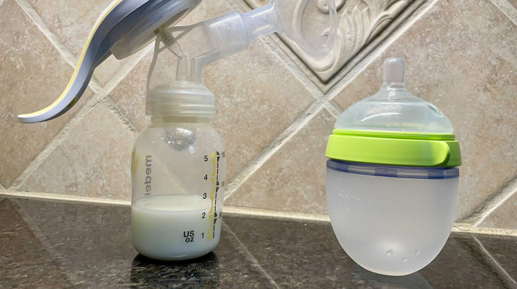 What parents should know about breast milk sharing during the formula shortage