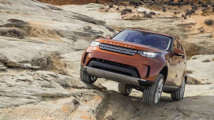 Sleek Land Rover Discovery Articulates Its Purpose