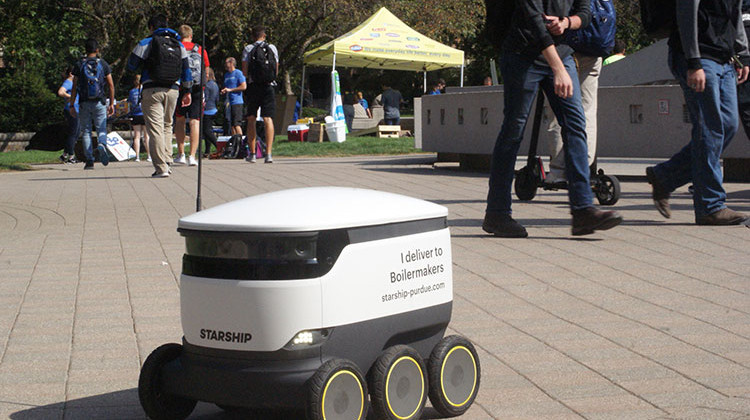 Starship Technologies shows one of company's delivery robots on Purdue University's campus.  - Samantha Horton/IPB News