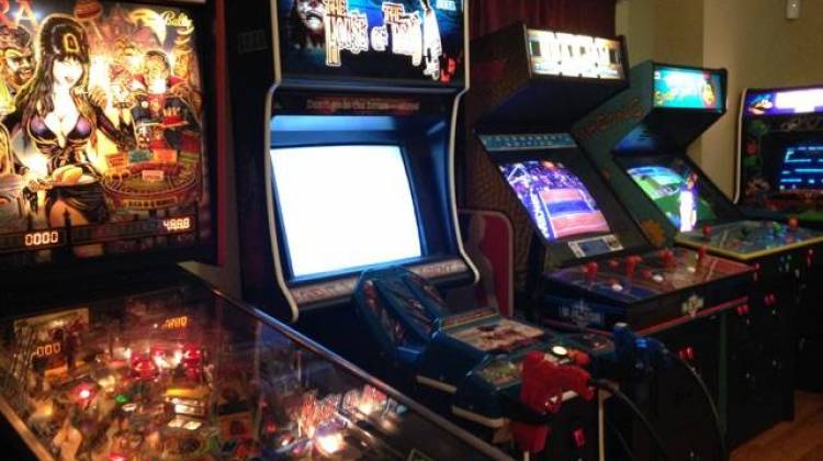 Video Arcade Enthusiasts Hope To Create Indy's First Retro Arcade Bar