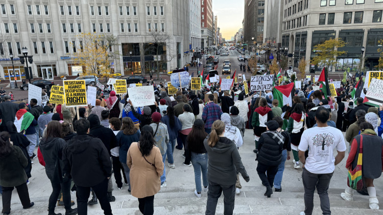 Pro-Palestinian protesters gathered on Monument Circle in downtown Indianapolis. Sunday, Oct. 22, 2023. - Dylan Peers McCoy/WFYI