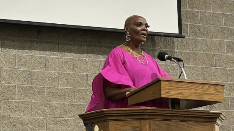 Domestic violence survivor, Jimmie Bridges, speaks about her experience of domestic abuse on Jan. 9, 2024, at Martin University. Bridges is also the executive director and CEO of Sista2Sista Inc. (Abriana Herron WFYI)