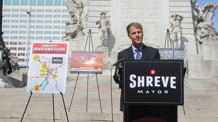 Republican mayoral candidate Jefferson Shreve standing in Monument Circle as he delivers his vision for downtown Indianapolis. - WBAA News/Ben Thorp