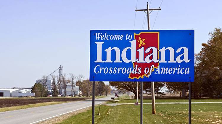 The U.S. Census Bureau's American Community Survey shows more than 34,220 Illinois residents moved to Indiana in 2015. - stock photo