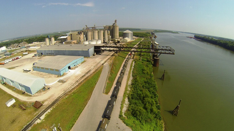 Mount Vernon port, one of two Ports of Indiana to become the nation's first inland waterway system to secure a national designation that honors the adoption of environmental best practices. - Ports of Indiana website