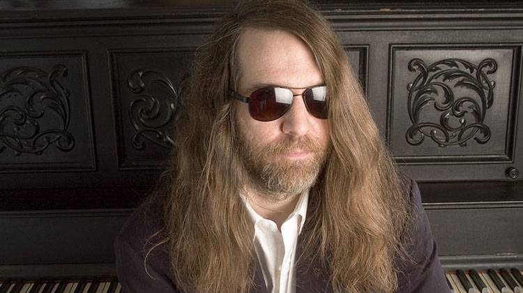 Paul O'Neill of Trans Siberian Orchestra, poses in New York, Oct. 20, 2006. - AP Photo/Jim Cooper