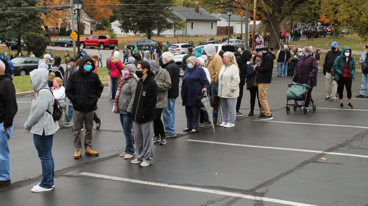 More than 400 people wait in line to vote early in Indianapolis. Indiana voters cannot ask state courts to extend polling hours on Election Day if there are problems at the polls, according to a 2019 Indiana law.  - Lauren Chapman/IPB News