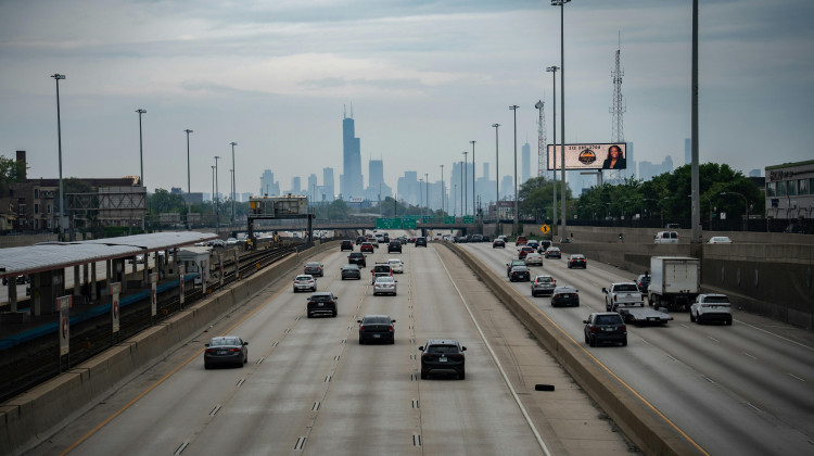 Multi lane highway in Chicago. - Chris Duan / Pexels