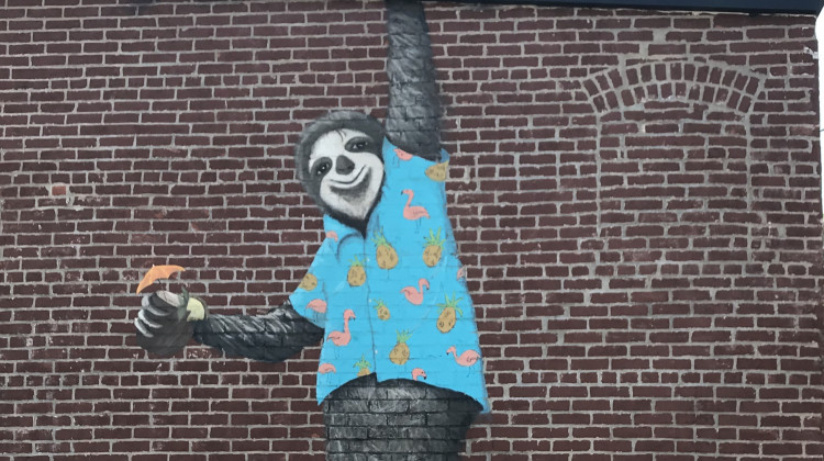 The sloth mural in Franklin
