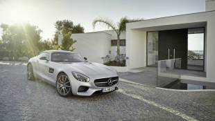 Mercedes-AMG GT-S Inherits Supercar Legacy