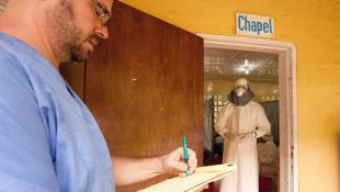 Doctor With Indiana Ties Catches Ebola In Liberia, As Nigeria Reports First Case