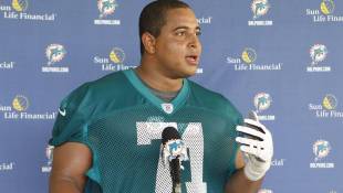 Miami Dolphins Suspend Richie Incognito Over Slurs, Threats