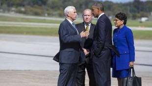 Pence Gets Obama's Ear at Evansville Airport