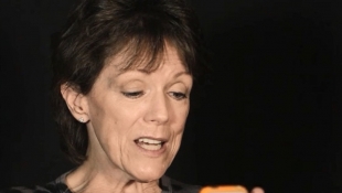 Siri, Who Are You? She Won't Say, But Her ID's Been Blown