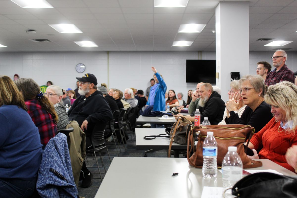 Hundreds packed into a room at Decatur Township School for Excellence to hear what developers had to say about a proposed data center in the south side community.