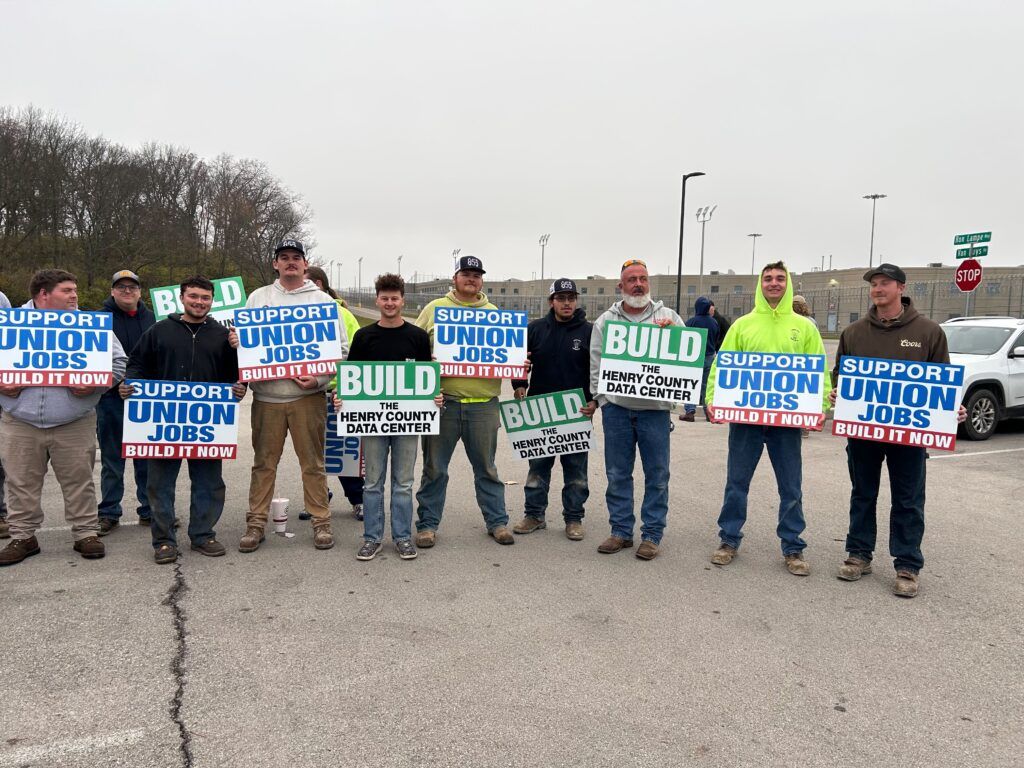 Attendees in support of the data center say it will create hundreds of union construction jobs.