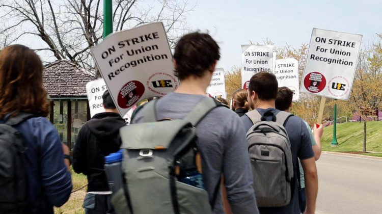 IU graduate student workers take strike to prospective students