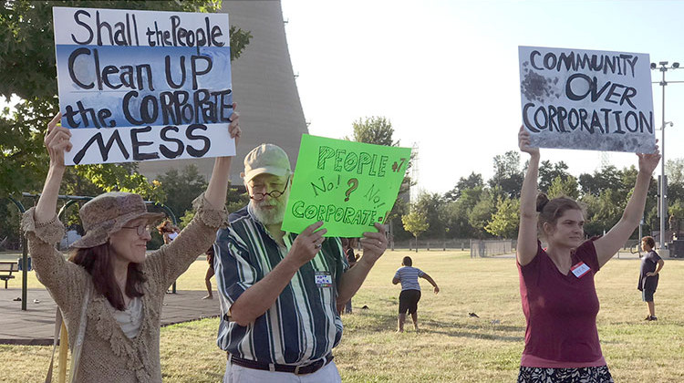 Michigan City Residents Hold Rally Protesting NIPSCO Rate Increase