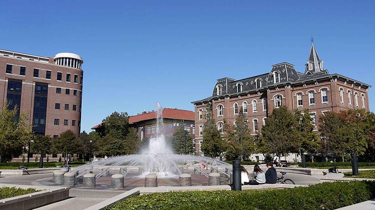 Purdue University's Loeb Fountain. - Photo by Quinn Thomson, CC-BY-SA-3.0