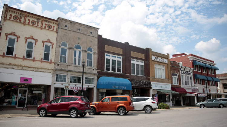 Officials hope to revive downtown cores like this one in Sullivan.  - (Wikimedia Commons)