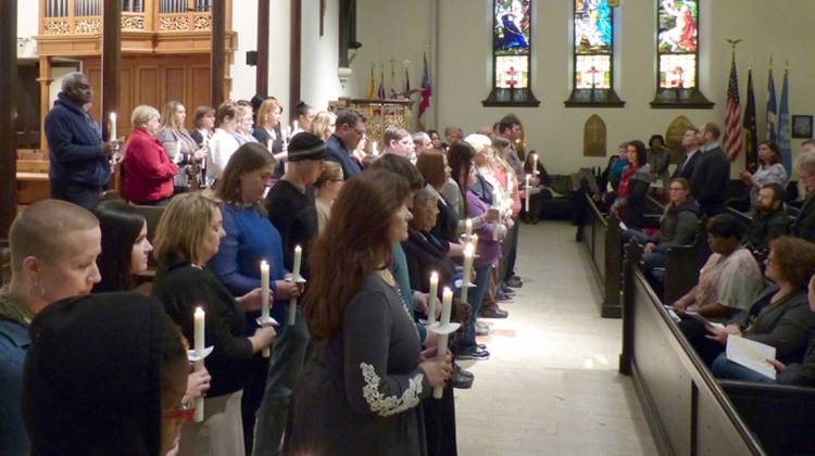 Memorial Service Honors Indy's 2016 Homeless Deaths