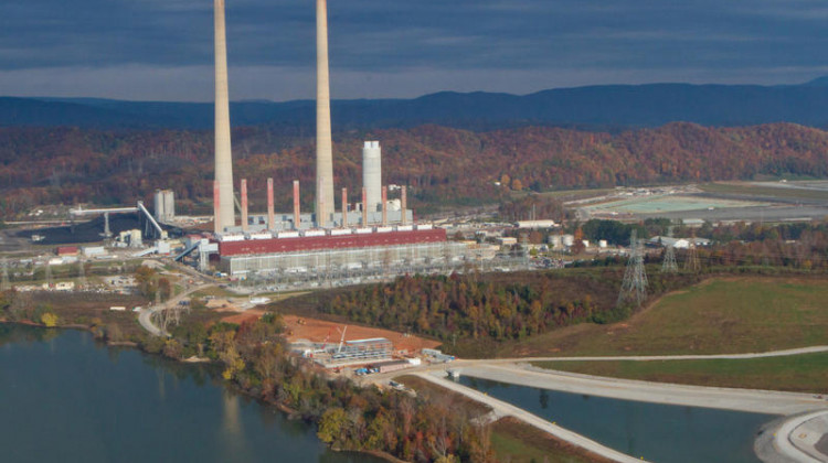 An unlined coal ash pond at the Kingston Fossil Plant, pictured here, released 5.4 million cubic yards of sludge into land nearby, the Emory River, and nearby groundwater wells. - Tennessee Valley Authority/Wikimedia Commons