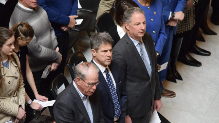 Indiana GOP senators have big fundraising lead despite redistricting conflict