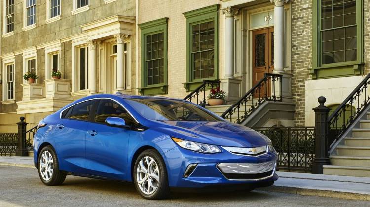 Redesigned Chevy Volt Is Like Gaga With Bennett