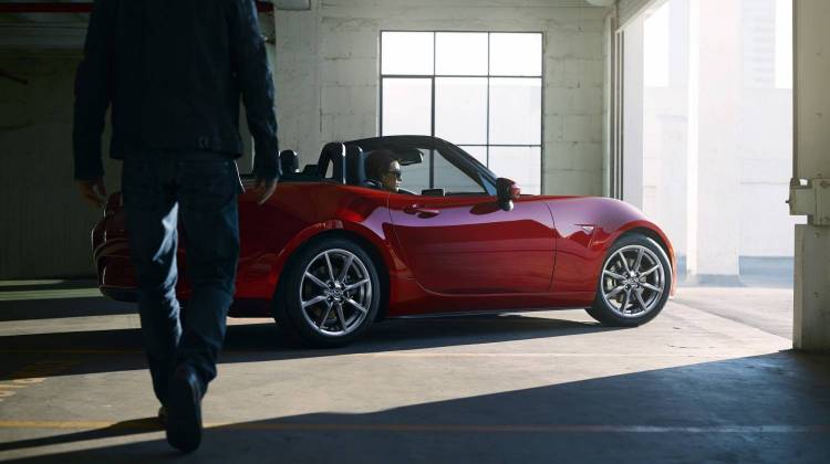 Mazda MX-5 Miata Equals Pure Driving Pleasure