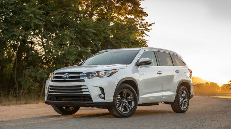 Toyota Highlander Hybrid Stretches Extremes