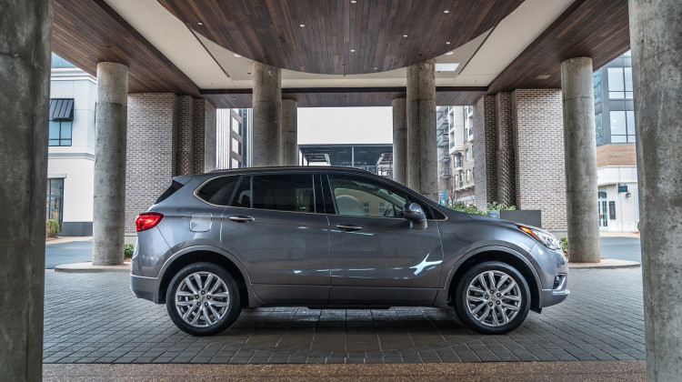 2019 Buick Envision, Jeep Cherokee Stir Up Trouble