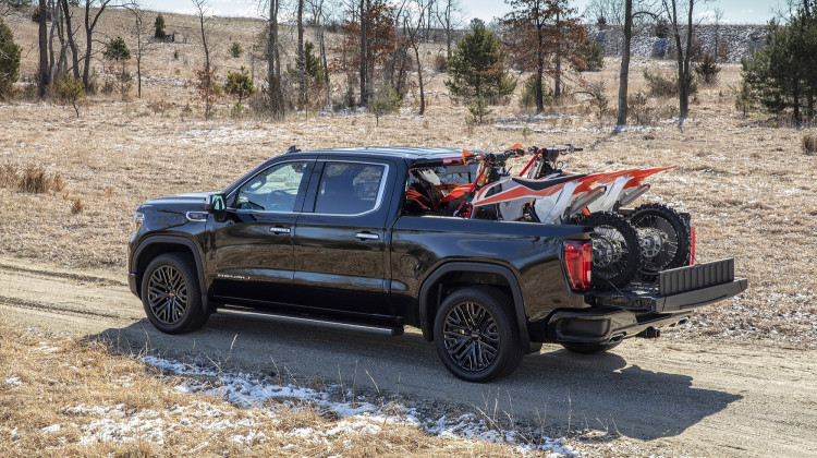 2019 GMC Sierra Em-beds Carbon Fiber