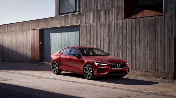 2019 Volvo S60 R-Design Sports Out From America