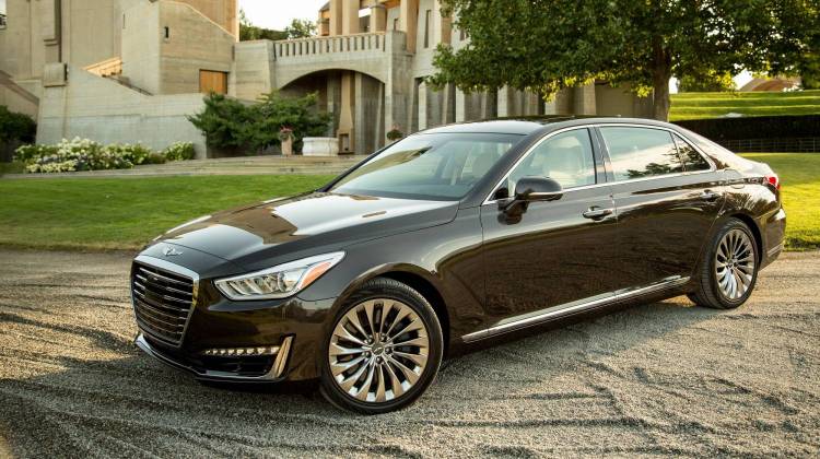 Genesis G90 Raises Hyundai's Roof