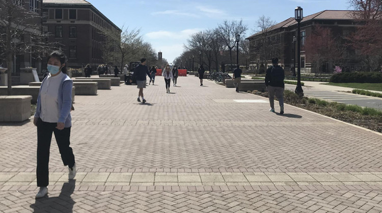 Purdue University announced Friday it will reinstate a mask policy in all indoor spaces regardless of vaccine status. - Ben Thorp/WBAA