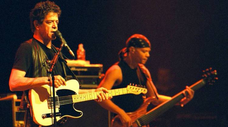 Lou Reed, Beloved Contrarian, Dies
