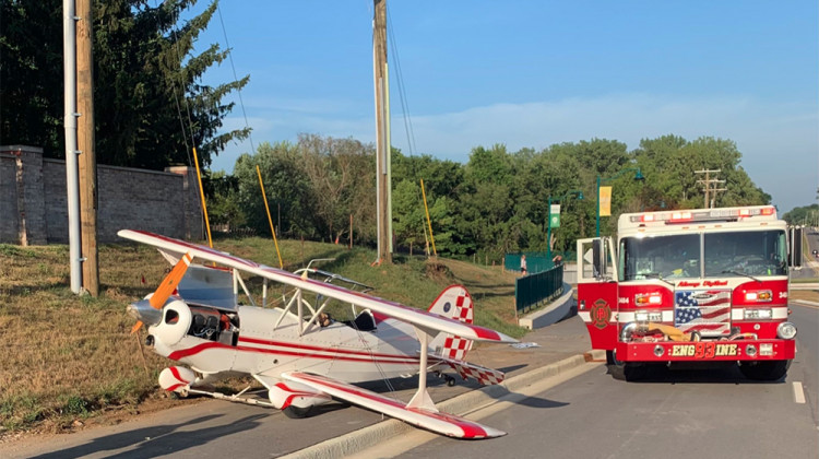Small Plane Lands On 96th Street In Fishers