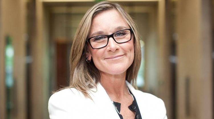 Apple Hires Burberry CEO Ahrendts To Head Retail Division