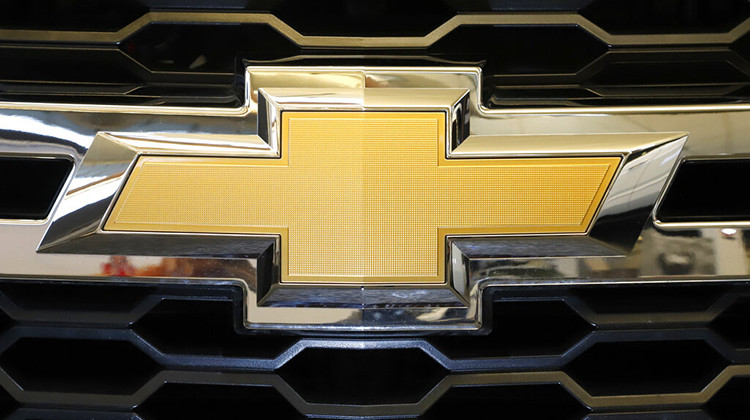 FILE - The Chevrolet logo is displayed at the 2020 Pittsburgh International Auto Show Thursday, Feb.13, 2020 in Pittsburgh. General Motors is recalling more than 484,000 large SUVs in the U.S., Tuesday, Aug. 16, 2022, to fix a problem that can cause the third-row seat belts to malfunction. The recall covers Chevrolet Suburbans and Tahoes, Cadillac Escalades and GMC Yukons from 2021 and 2022. - AP Photo/Gene J. Puskar, File
