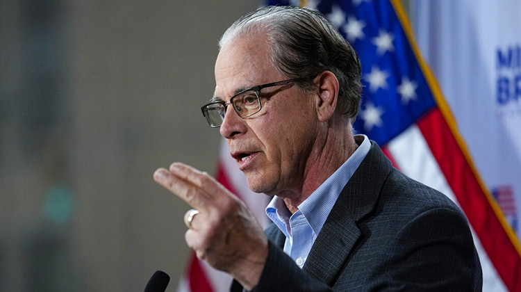 U.S. Sen. Mike Braun, R-Ind., announces in Indianapolis, Monday, Dec. 12, 2022 that he will for Indiana governor in 2024. Braun will face Indiana Lt. Gov. Suzanne Crouch for the Republican nomination. - AP Photo/Michael Conroy