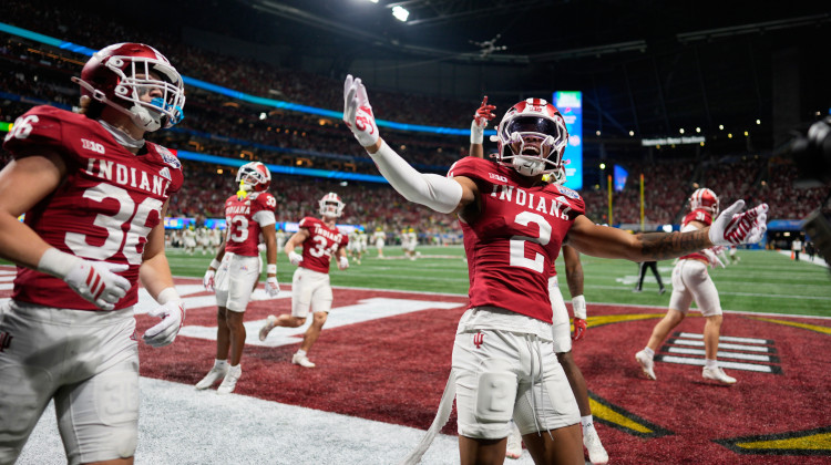 No. 1 Indiana adds to CFP dominance with crushing 56-22 Peach Bowl semifinal win over No. 5 Oregon