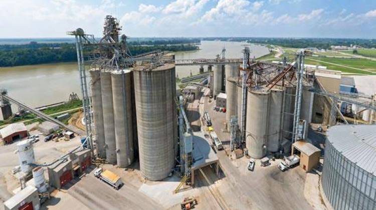 Consolidated Grain & Barge opened its Mt. Vernon, Ind. processing plant and barge facility on the Ohio River in the late 1990s. - Photo courtesy Consolidated Grain & Barge