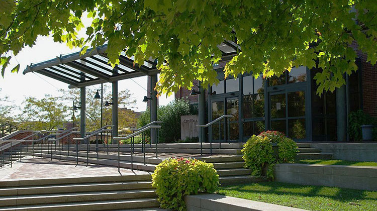 Bloomington City Hall - FILE PHOTO: StevenW./CC-BY-SA-2.0