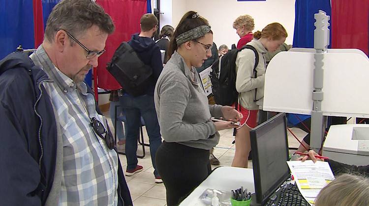 Early Voters in Monroe County. - Tyler Lake, WTIU/WFIU News