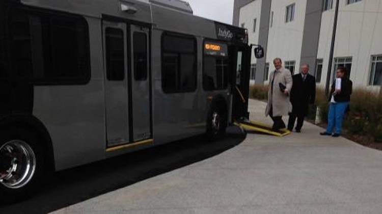 IndyGo Unveils New Articulated Buses