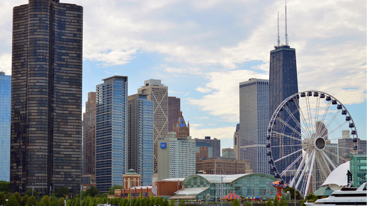 Beginning Friday, Hoosier travelers will have to pay attention to the emergency travel order set in place by Chicago, which requires travelers to quarantine for 14 days, unless they work in the city. - Pixabay