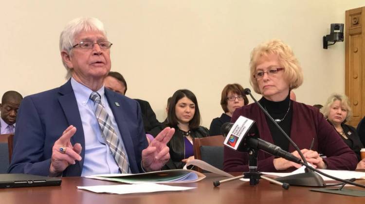 Rep. Clyde Kersey (D-Terre Haute) testifies in Senate Elections Committee as Sen. Vaneta Becker (R-Evansville) sits beside him. - Brandon Smith/IPB