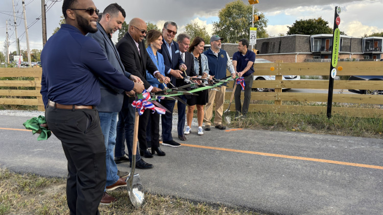 Ribbon cutting marks launch of new segment of Nickel Plate Trail